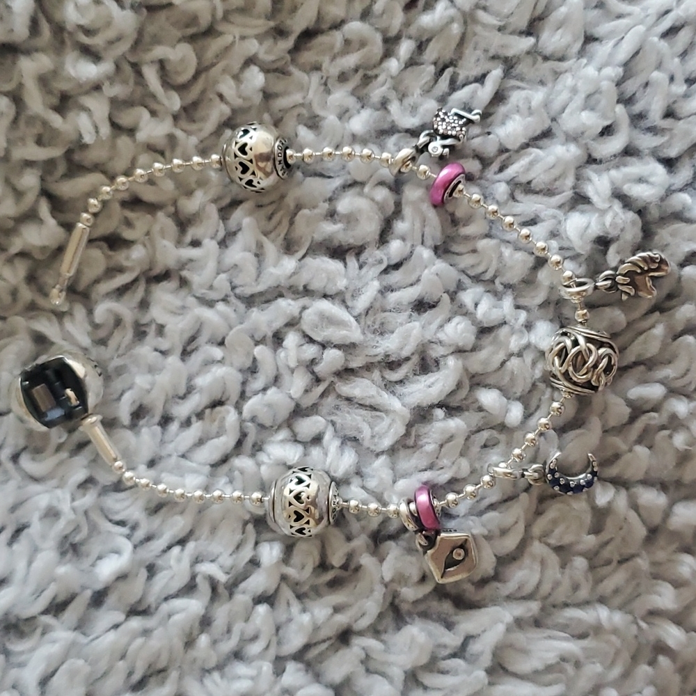 Pandora essence bracelet with charm set